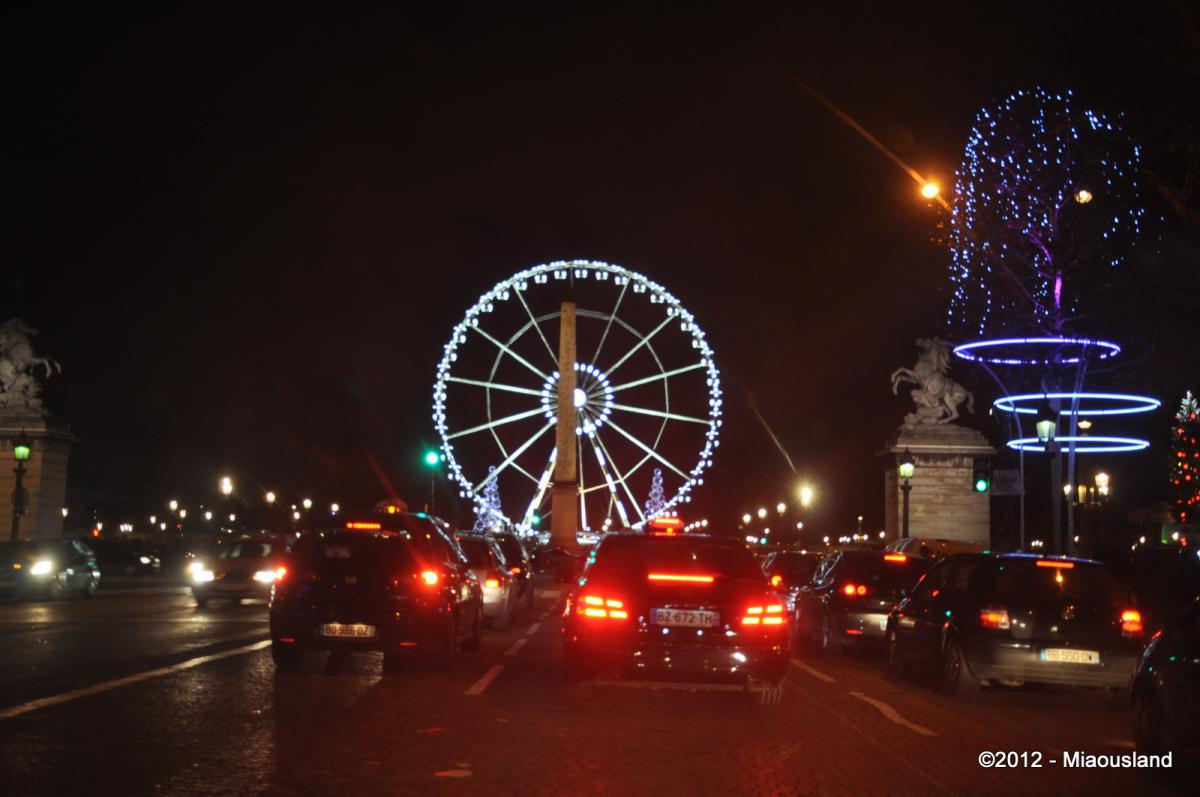 24 - Christmas in Paris