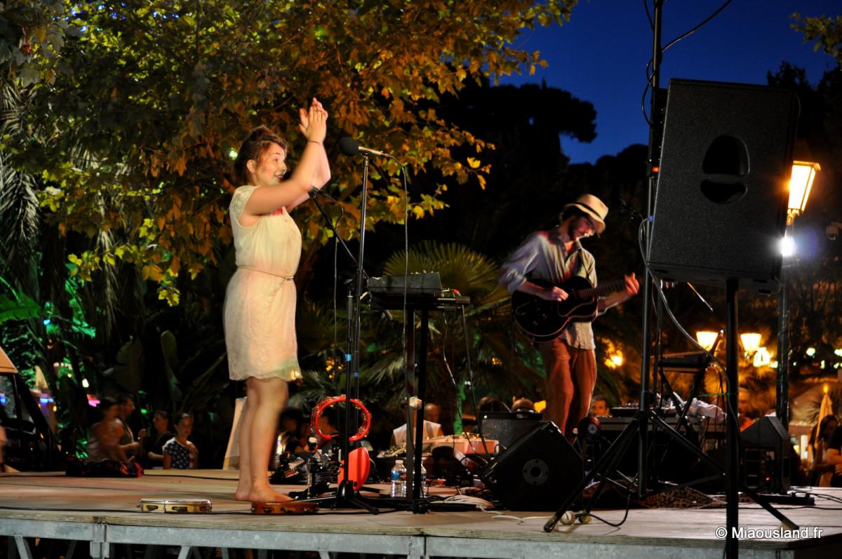 02 - CONCERT Mayra et Mister Mow  08