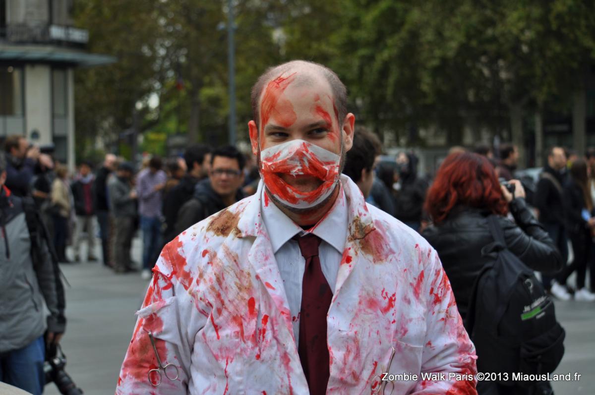 033 - Zombie Walk 2013