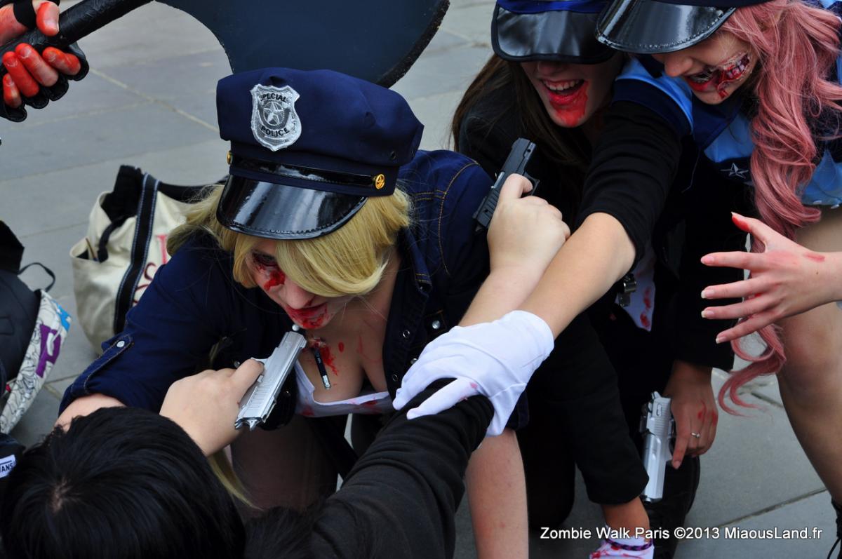 056 - Zombie Walk 2013