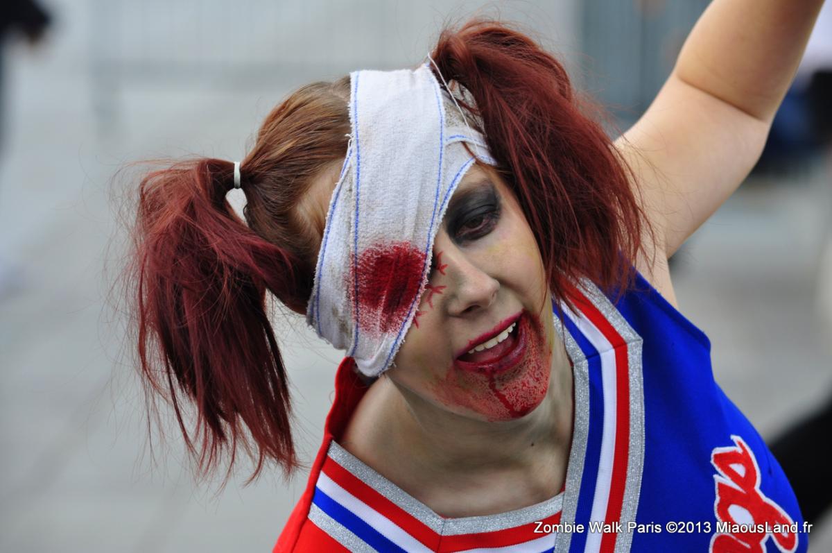 066 - Zombie Walk 2013