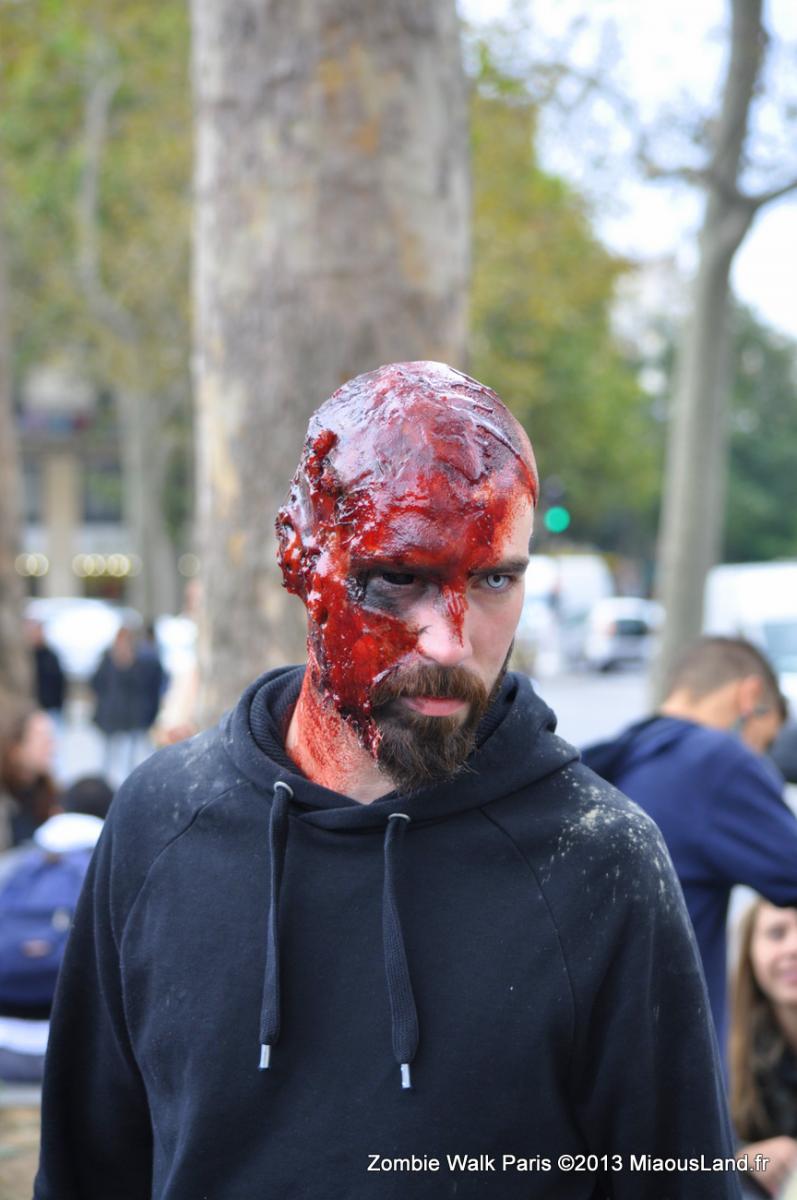 074 - Zombie Walk 2013