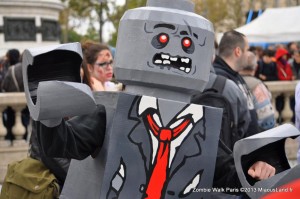 080 - Zombie Walk 2013