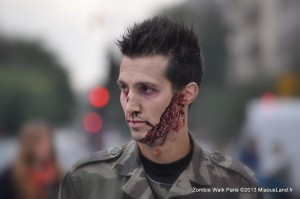 085 - Zombie Walk 2013